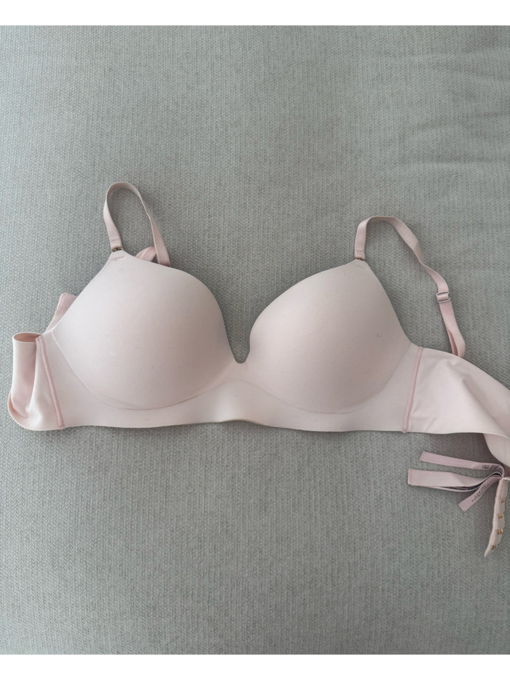 Victoria's Secret Cloud Wireless Pushup Bra